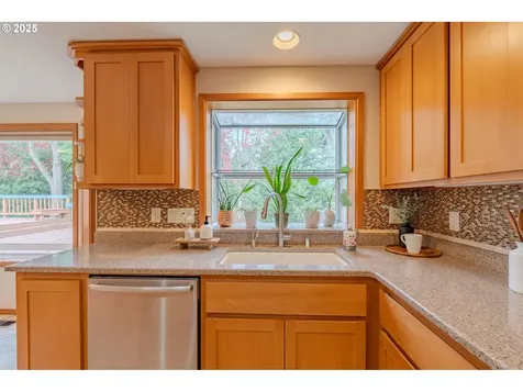 14100 SE 20th Street Vancouver WA 98683