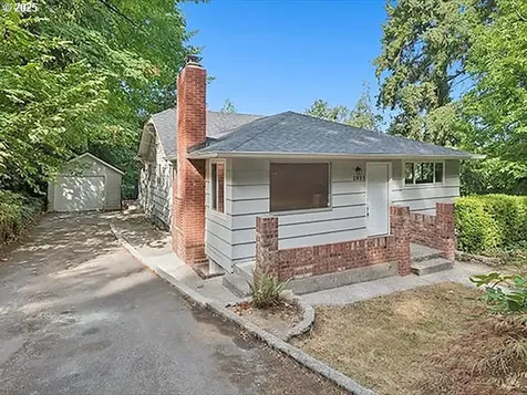 2855 SE 103rd Avenue Portland OR 97266