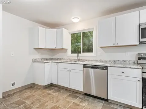 2855 SE 103rd Avenue Portland OR 97266