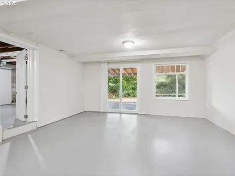 2855 SE 103rd Avenue Portland OR 97266
