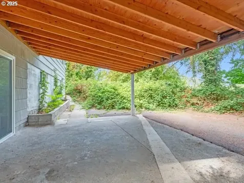 2855 SE 103rd Avenue Portland OR 97266
