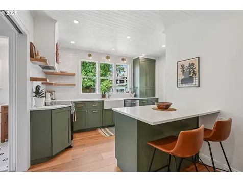 4005 SE 49th Avenue Portland OR 97206