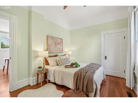 4005 SE 49th Avenue Portland OR 97206