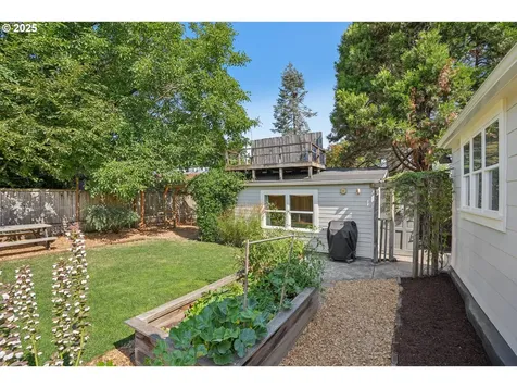 4005 SE 49th Avenue Portland OR 97206