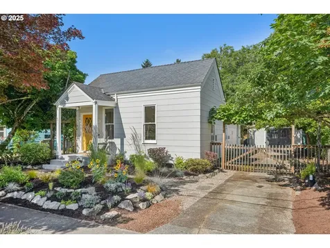 4005 SE 49th Avenue Portland OR 97206