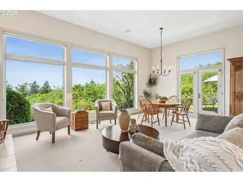 2505 NW Pinnacle Drive Portland OR 97229