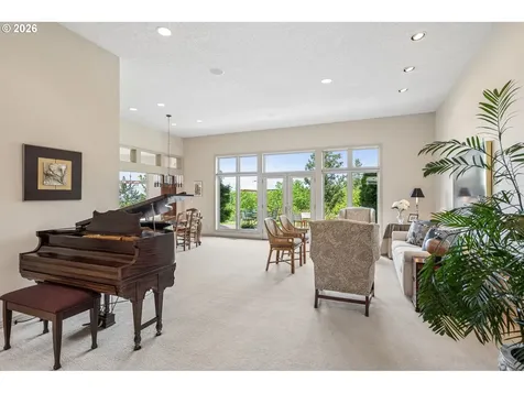 2505 NW Pinnacle Drive Portland OR 97229