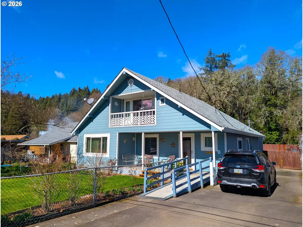 48379 7th Street Oakridge OR 97463