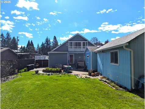48379 7th Street Oakridge OR 97463