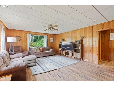 1140 Hidden Valley Road Toledo OR 97391