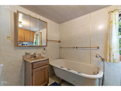1140 Hidden Valley Road Toledo OR 97391