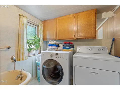1140 Hidden Valley Road Toledo OR 97391