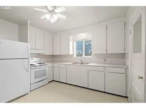 220 NW Lincoln Street Sheridan OR 97378