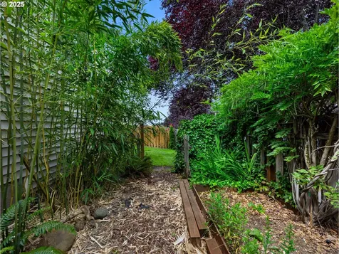 19017 Wellesley Avenue Sandy OR 97055