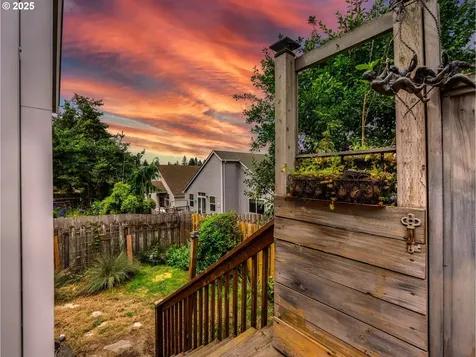 19017 Wellesley Avenue Sandy OR 97055