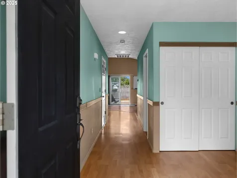 19017 Wellesley Avenue Sandy OR 97055