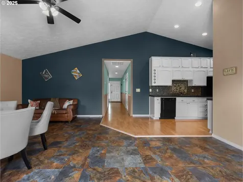 19017 Wellesley Avenue Sandy OR 97055
