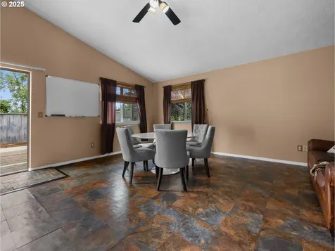 19017 Wellesley Avenue Sandy OR 97055