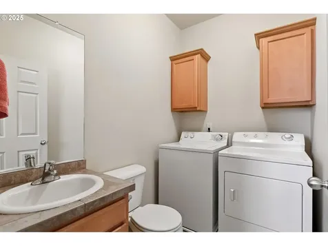 5719 SE Lexington Street Portland OR 97206