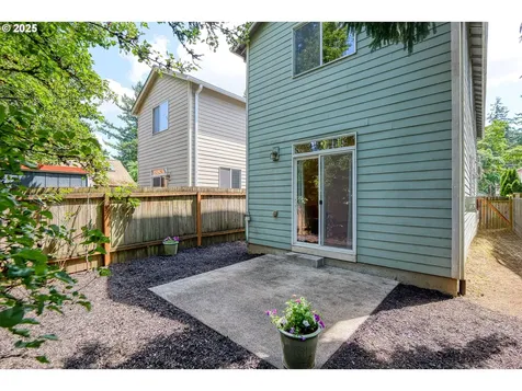 5719 SE Lexington Street Portland OR 97206