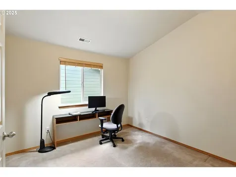 5719 SE Lexington Street Portland OR 97206
