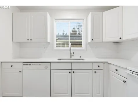 117 N 9th Avenue Ridgefield WA 98642
