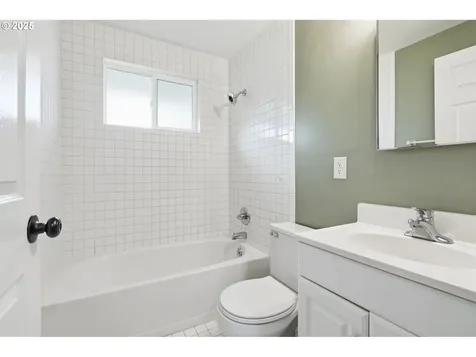 117 N 9th Avenue Ridgefield WA 98642