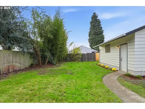 117 N 9th Avenue Ridgefield WA 98642