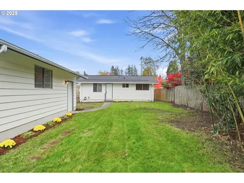 117 N 9th Avenue Ridgefield WA 98642