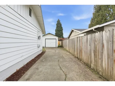 117 N 9th Avenue Ridgefield WA 98642