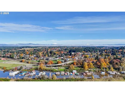 117 N 9th Avenue Ridgefield WA 98642