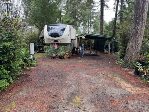 232 Horseshoe Bend Florence OR 97439