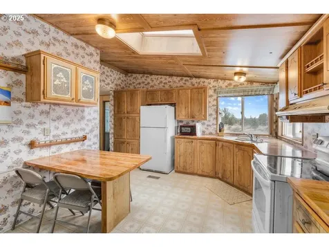 14730 SW Park Lane Culver OR 97734