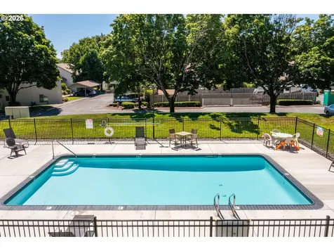 10137 SW Trapper Terrace Beaverton OR 97008