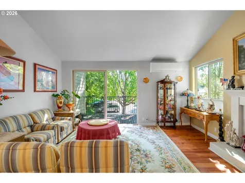 10137 SW Trapper Terrace Beaverton OR 97008