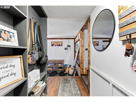 348 E Sixth Avenue Sutherlin OR 97479