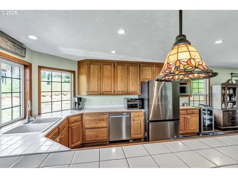 12313 S Groshong Road Molalla OR 97038