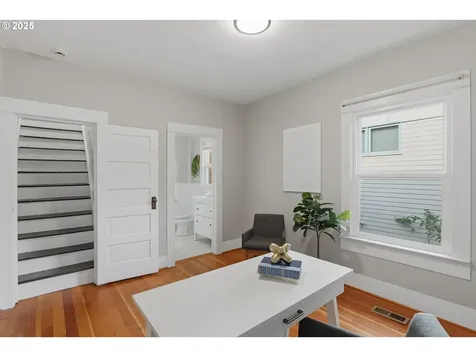 2225 SE 38th Avenue Portland OR 97214