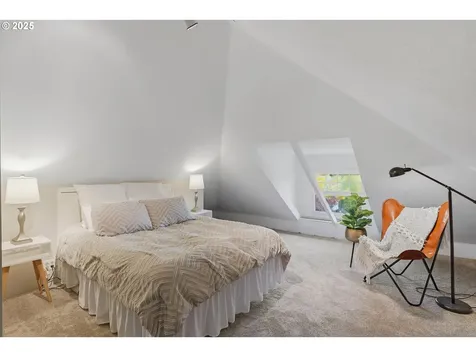 2225 SE 38th Avenue Portland OR 97214