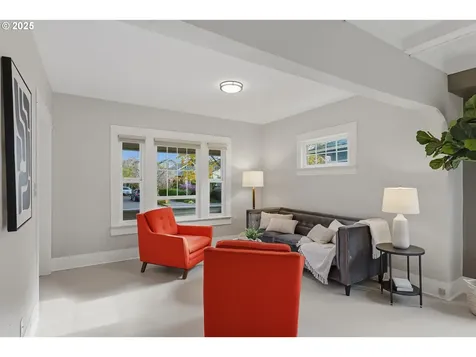 2225 SE 38th Avenue Portland OR 97214