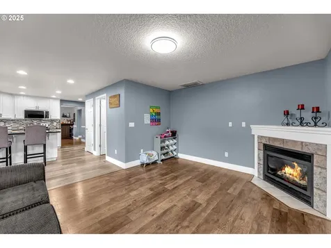 8714 NE 77th Way Vancouver WA 98662