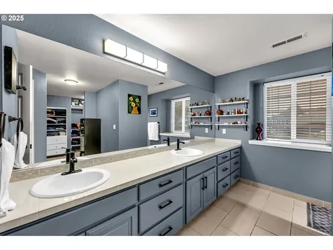 8714 NE 77th Way Vancouver WA 98662