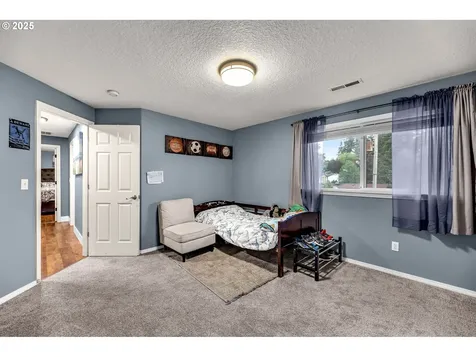 8714 NE 77th Way Vancouver WA 98662