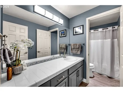 8714 NE 77th Way Vancouver WA 98662