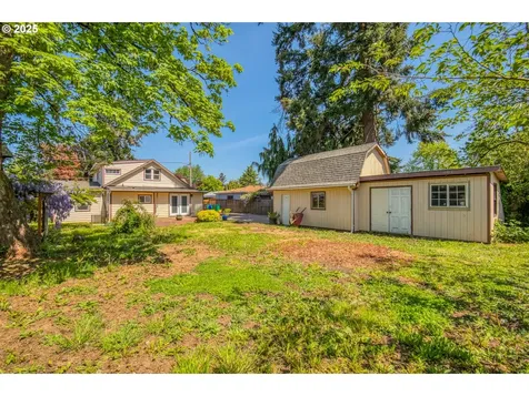 10320 SE Mitchell Street Portland OR 97266