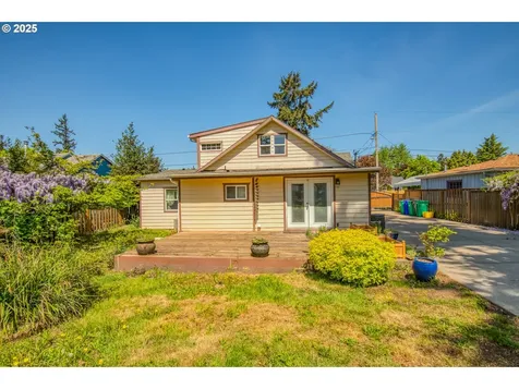 10320 SE Mitchell Street Portland OR 97266