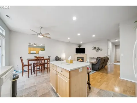 5828 SE 16th Loop Gresham OR 97080