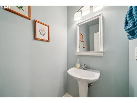 5828 SE 16th Loop Gresham OR 97080