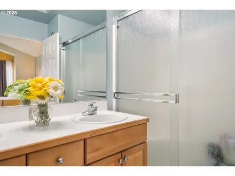5828 SE 16th Loop Gresham OR 97080
