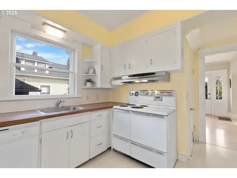 635 SE 46th Avenue Portland OR 97215